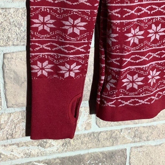 Climawear - Sz S - red seamless long sleeve rather tight sitting warming top - Picture 2 of 3